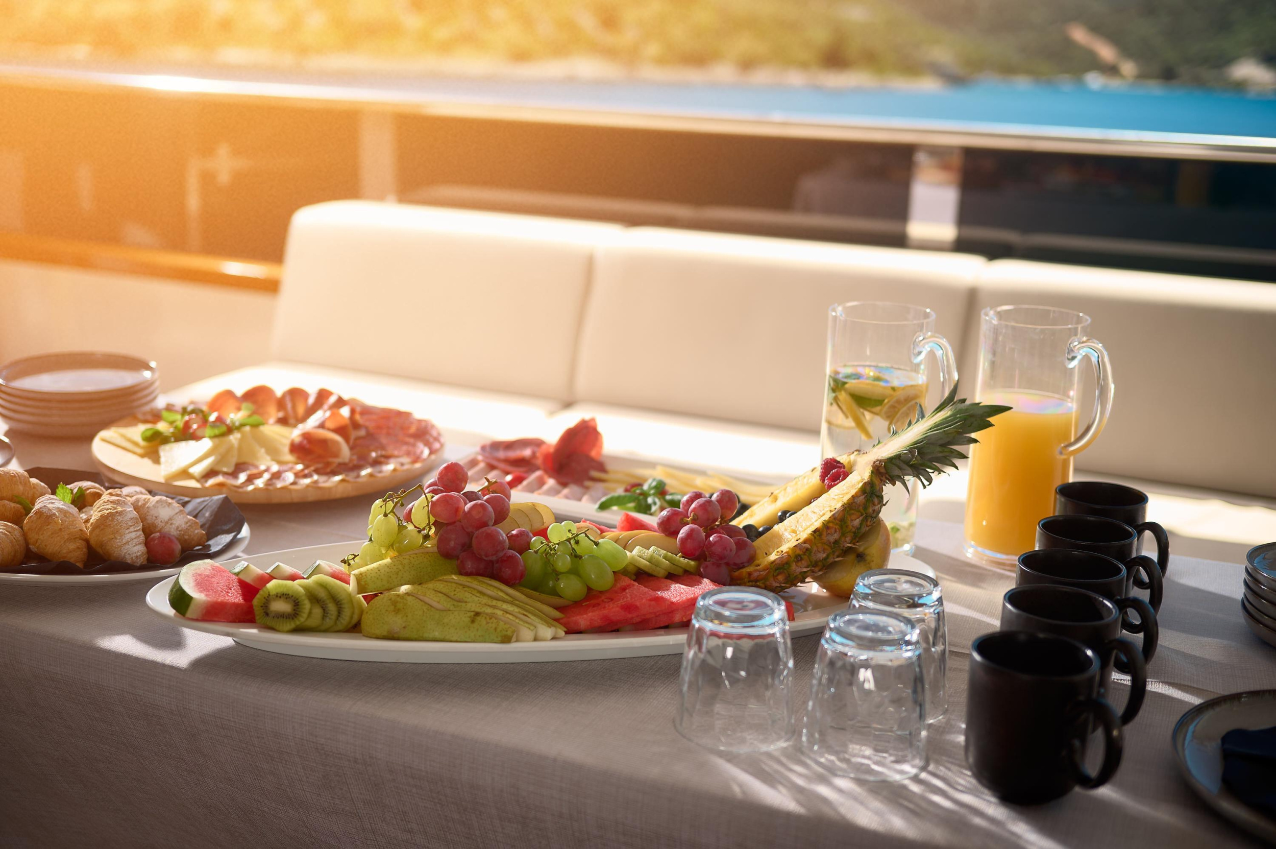 Motoryacht Cristal — photo 9