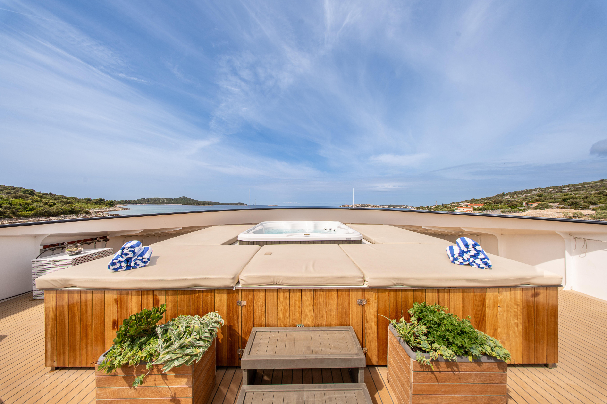 Motoryacht Karizma — photo 33