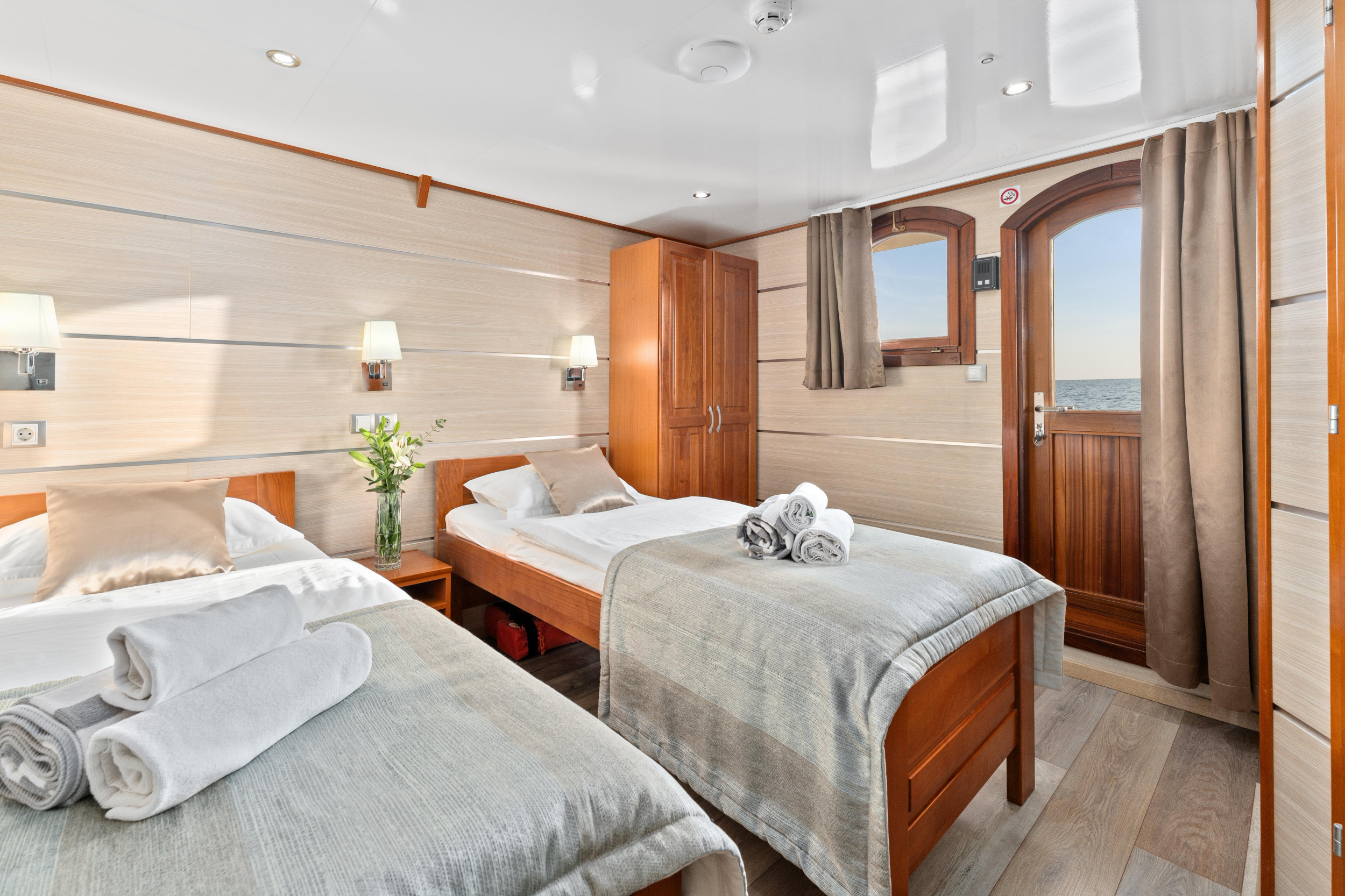 Motoryacht Karizma — photo 7