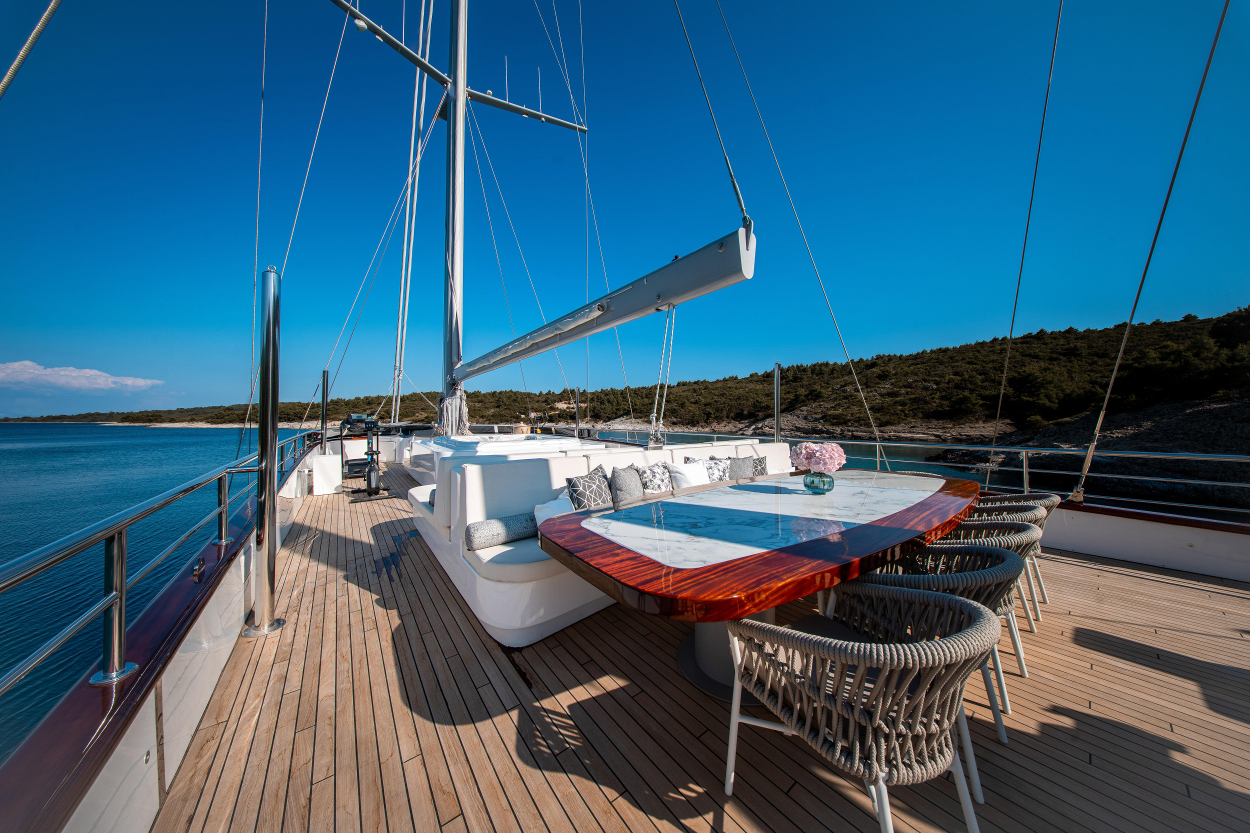 Luxury Sailing Yacht — photo 61