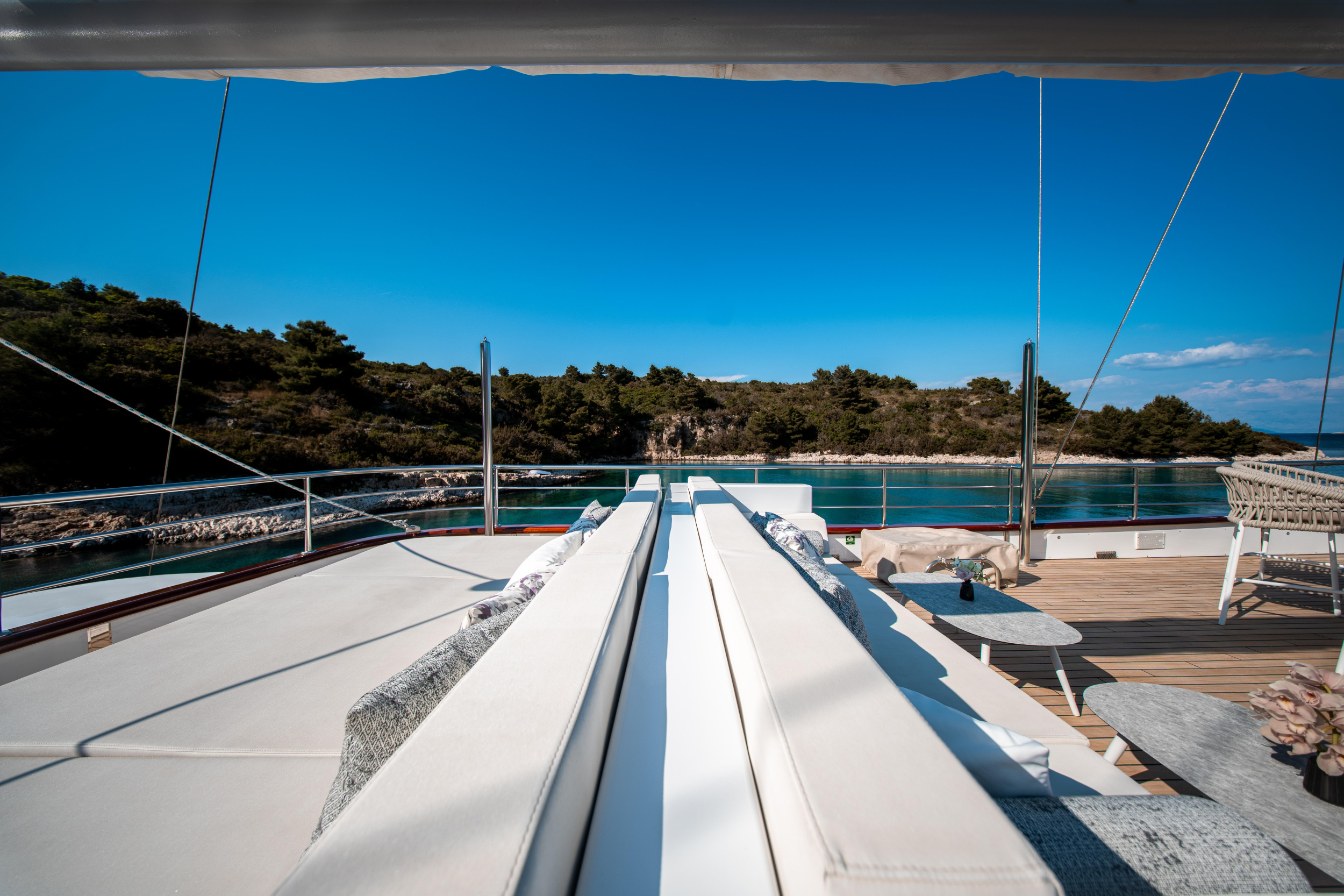 Luxury Sailing Yacht — photo 35