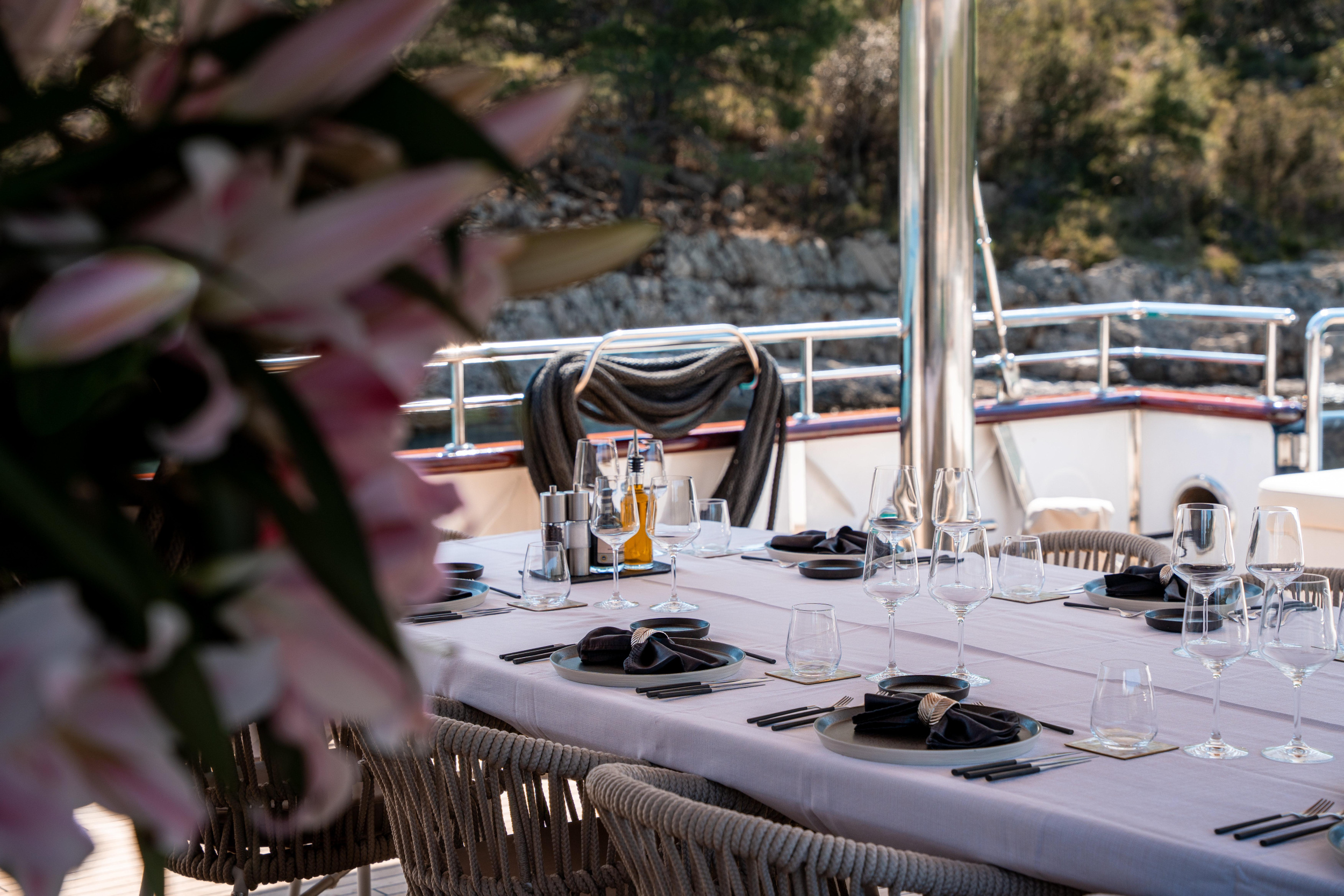 Luxury Sailing Yacht — photo 15