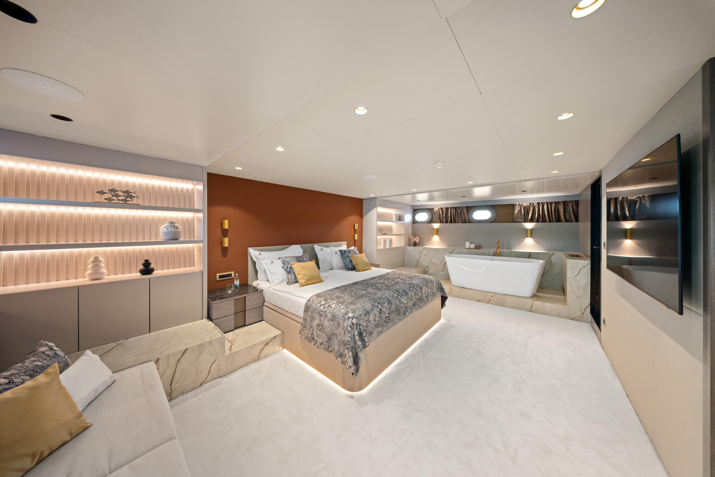 Luxury Sailing Yacht — photo 10