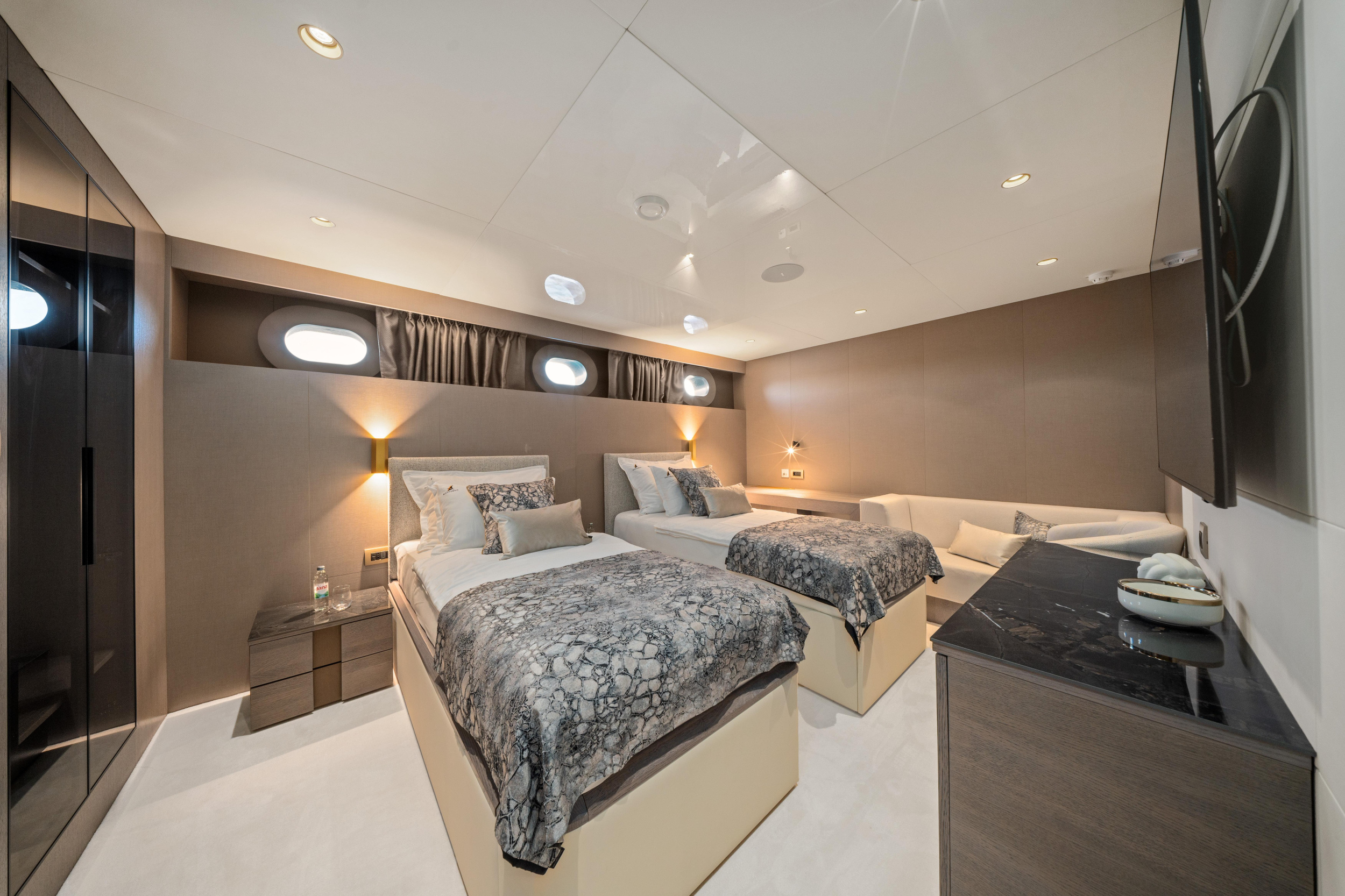 Luxury Sailing Yacht — photo 62