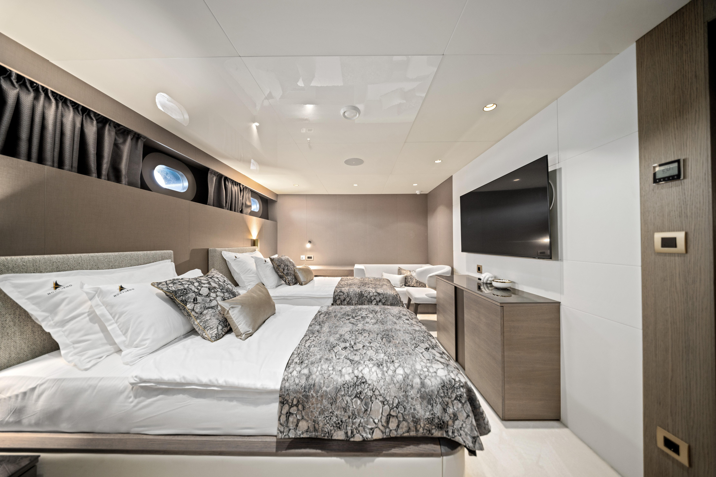 Luxury Sailing Yacht — photo 12