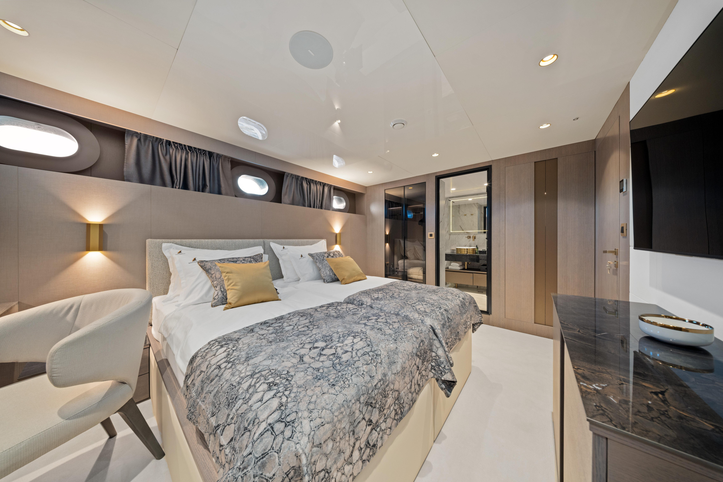 Luxury Sailing Yacht — photo 6