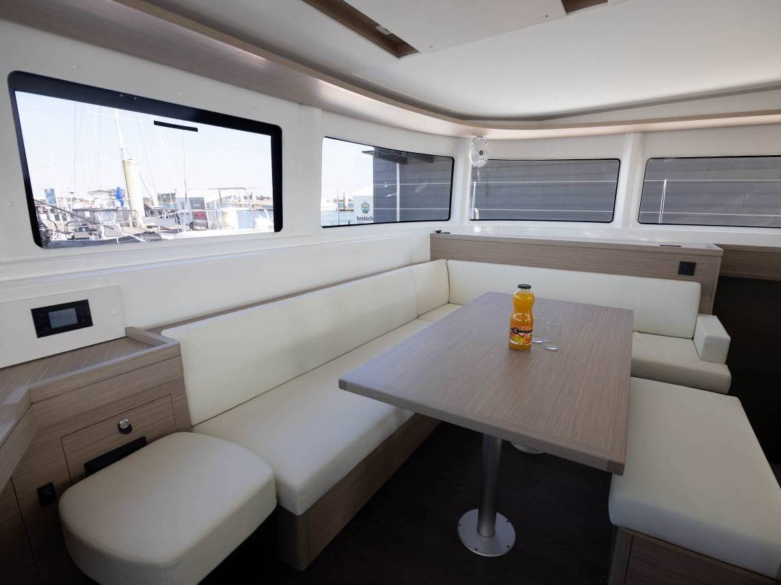 Lagoon 46 — photo 10