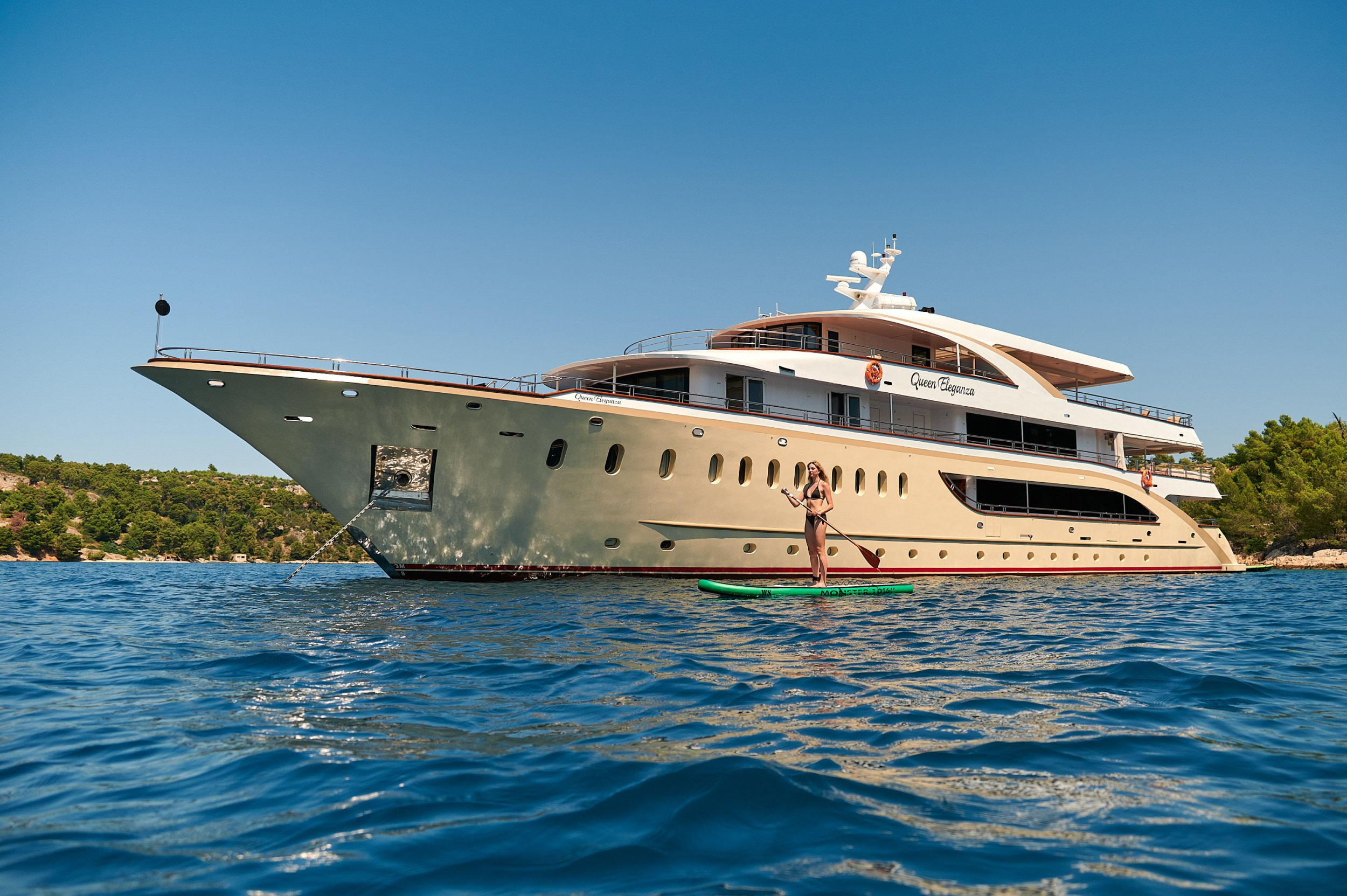 Motoryacht Queen Eleganza — photo 19