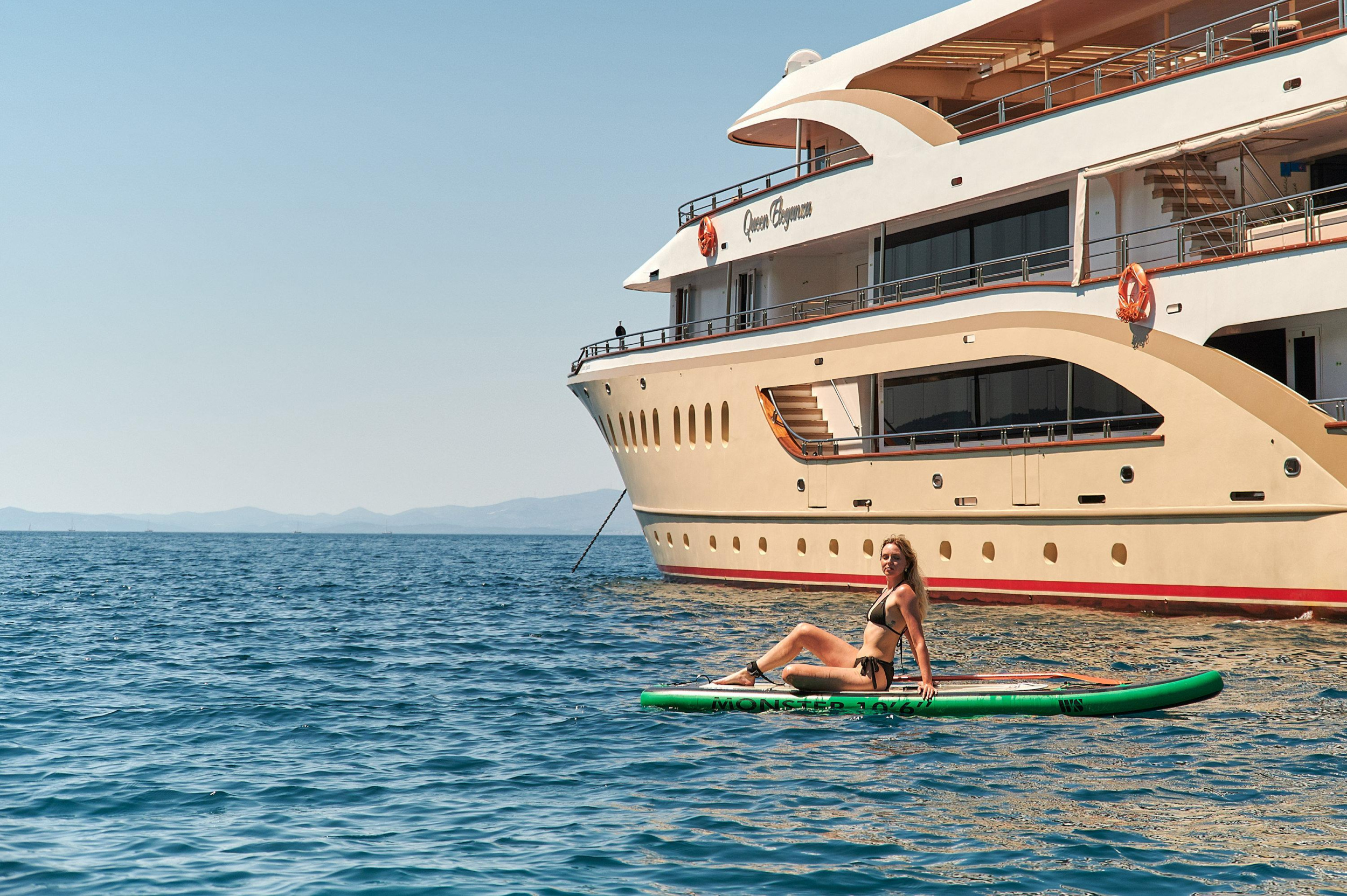 Motoryacht Queen Eleganza — photo 34