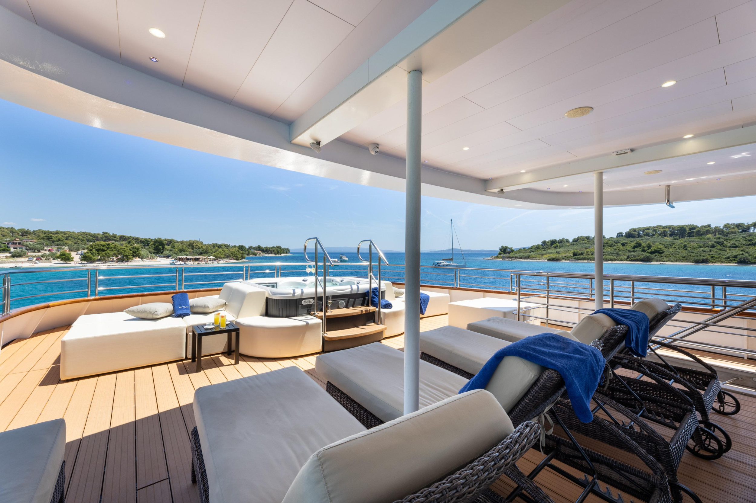 Motoryacht Queen Eleganza — photo 14