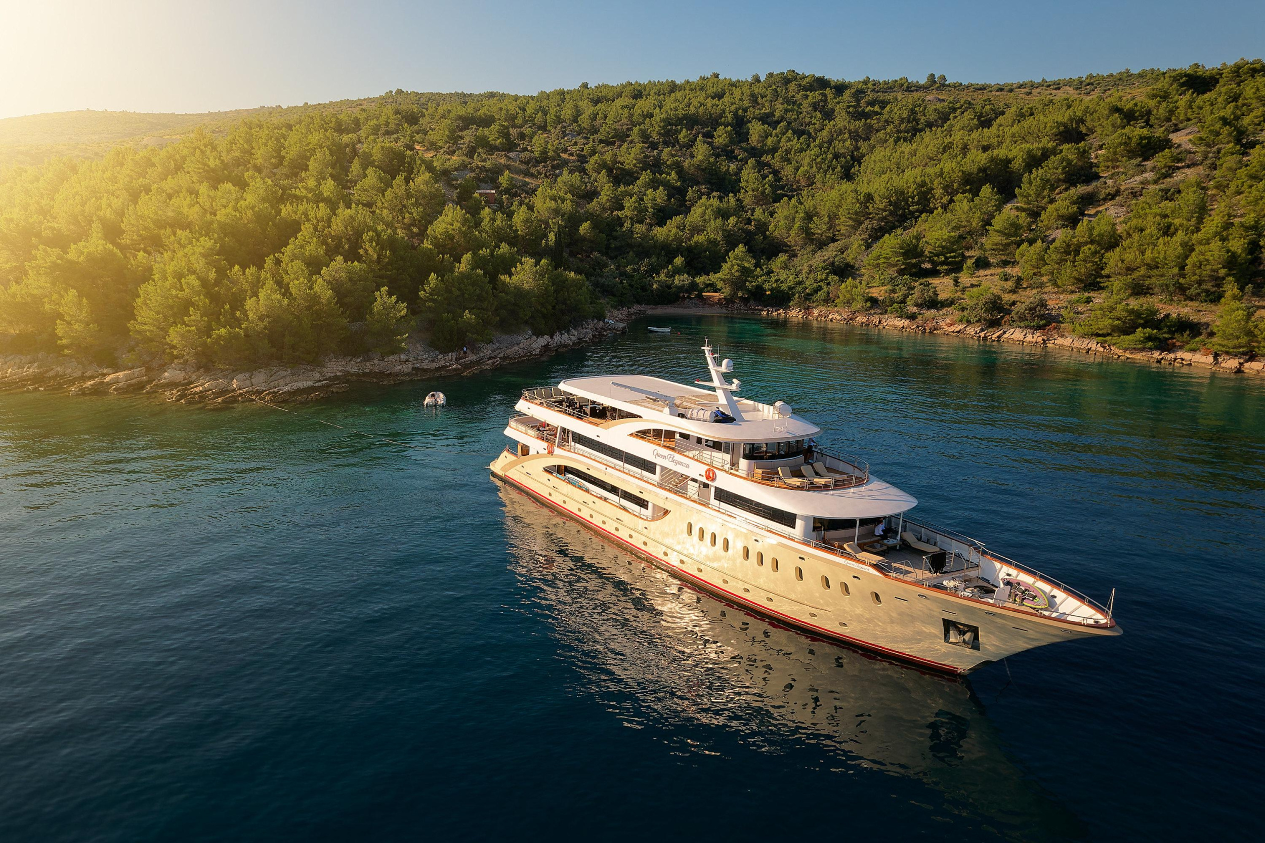 Motoryacht Queen Eleganza — photo 44