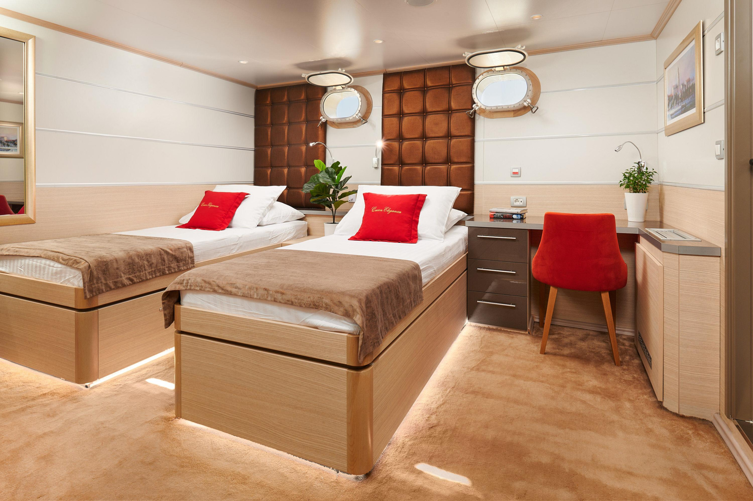 Motoryacht Queen Eleganza — photo 15