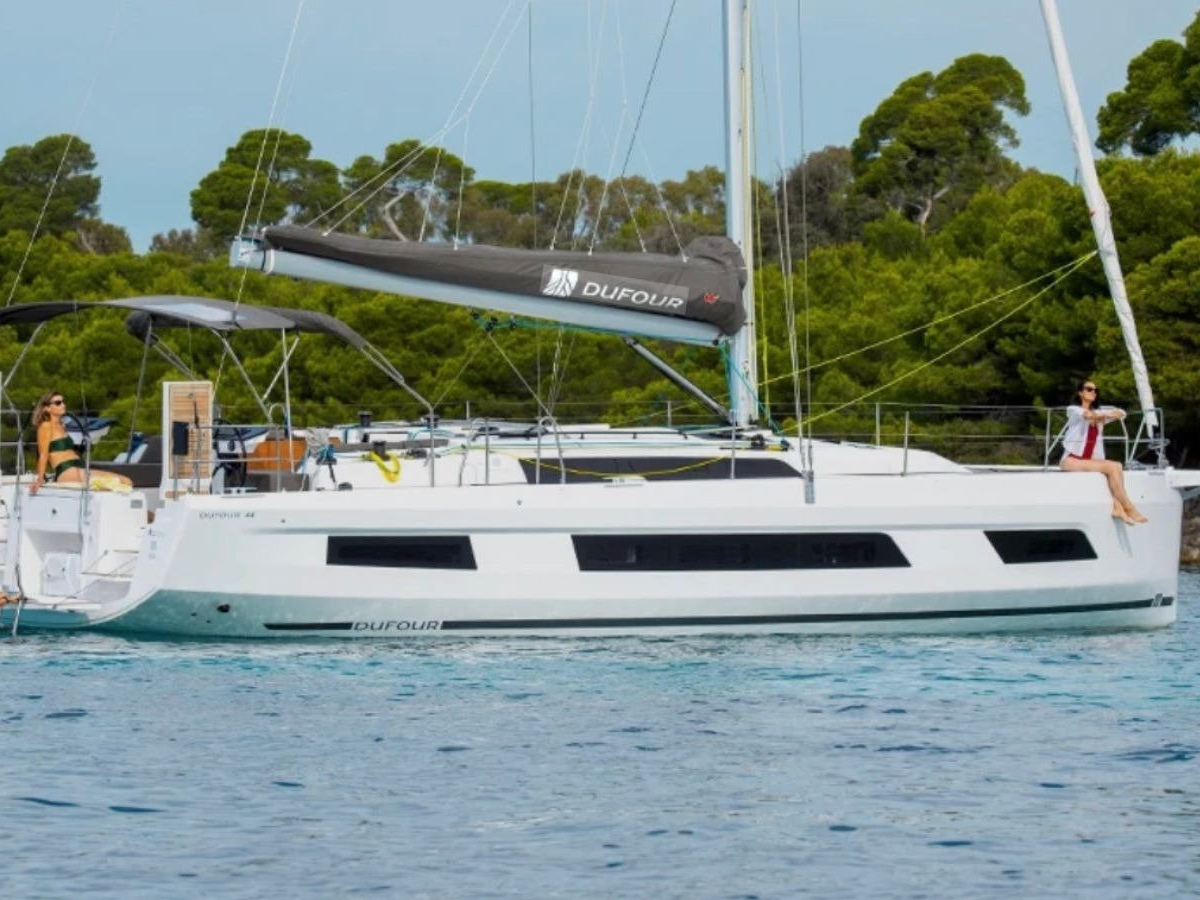 Dufour 44-4 cabins — photo 1