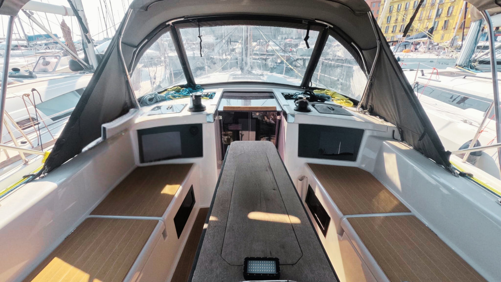 Dufour 41 — photo 9