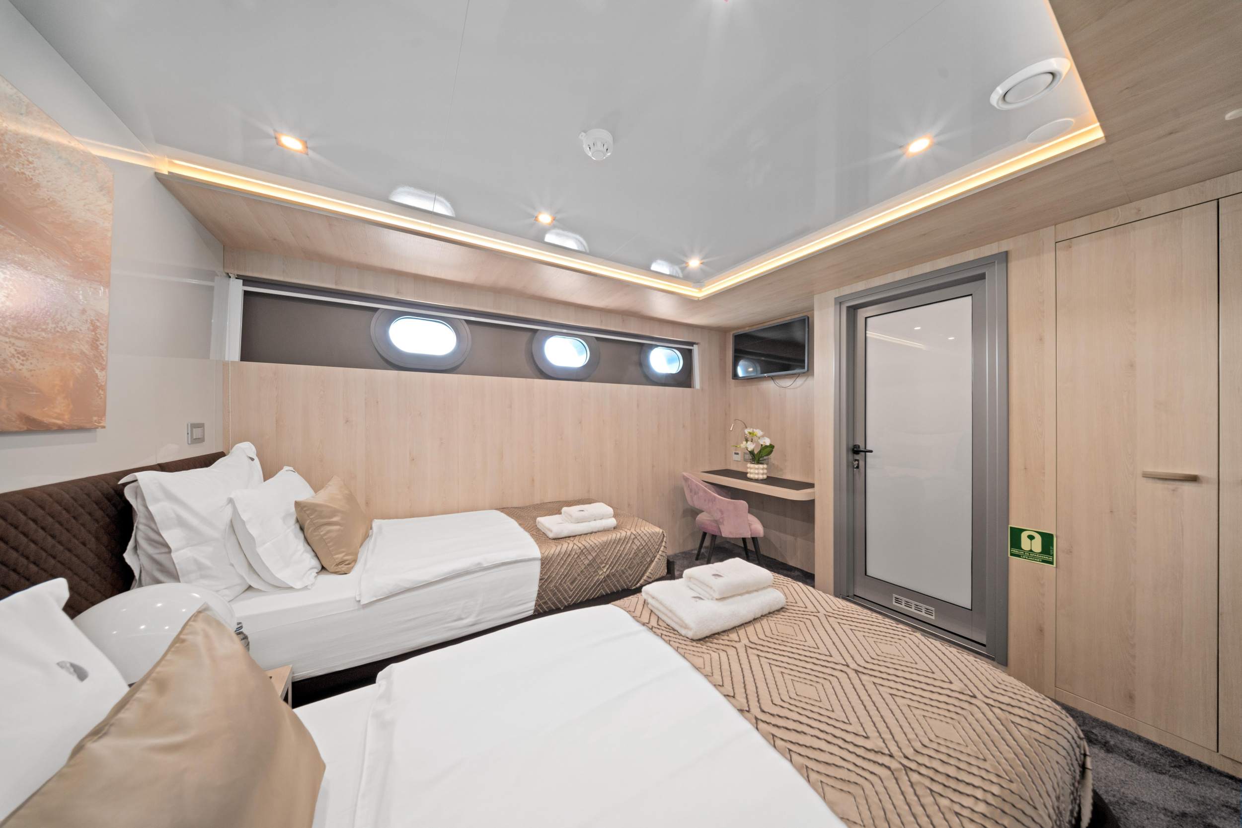 Luxury Sailing Yacht - Dalmatino — photo 35