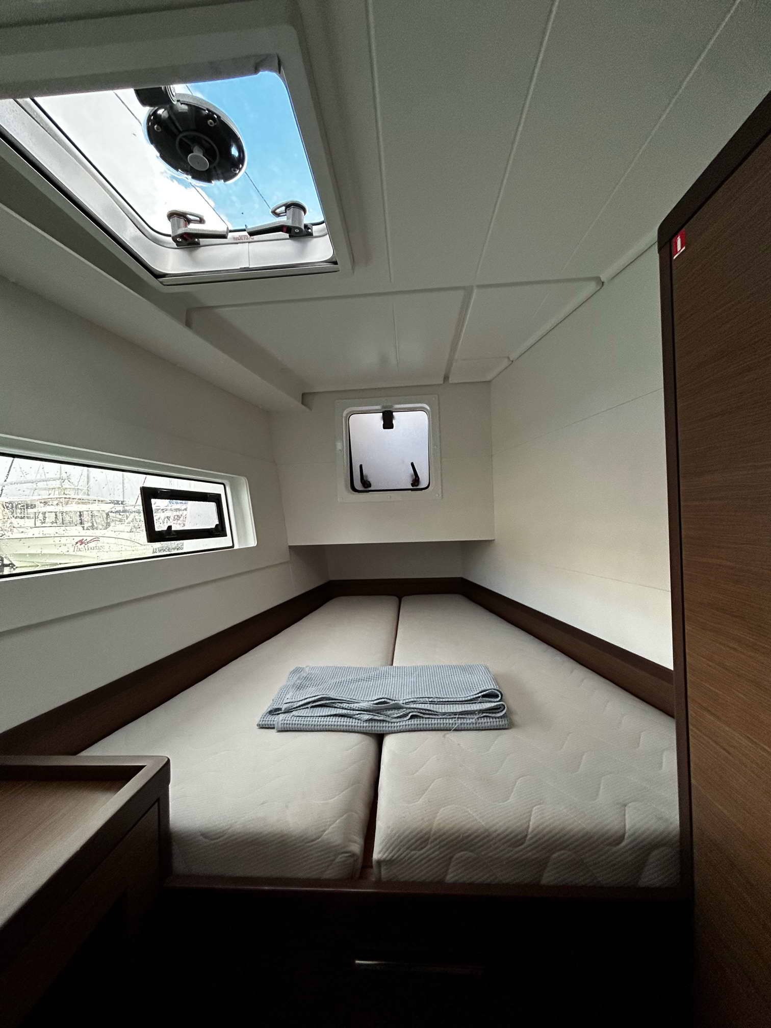 Lagoon 40 (4 cab.) — photo 9