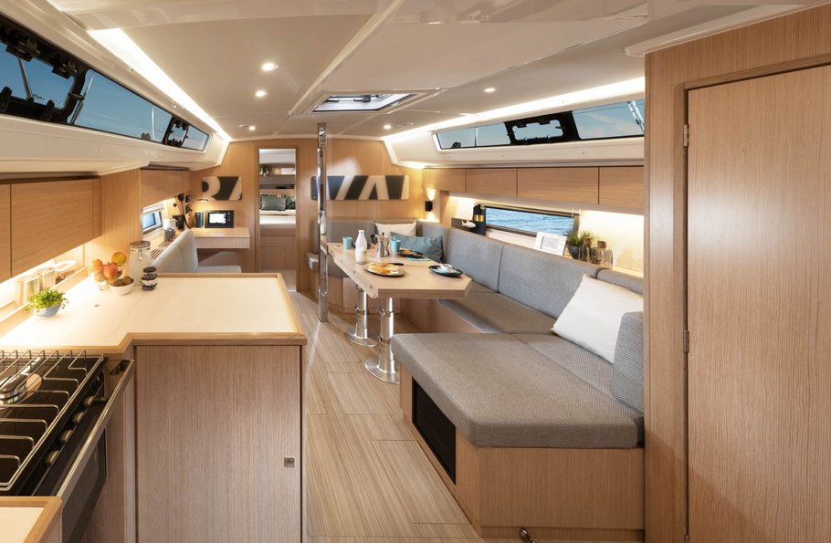 Bavaria C42 (3 cab.) — photo 5