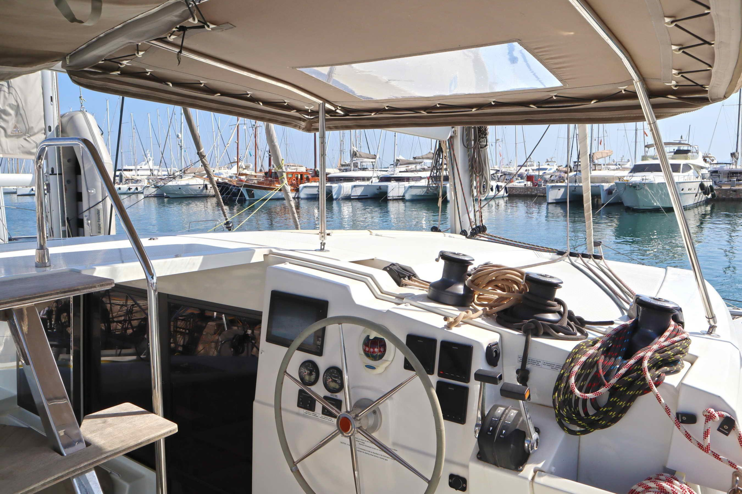 Lucia 40 (4 cab.) — photo 52