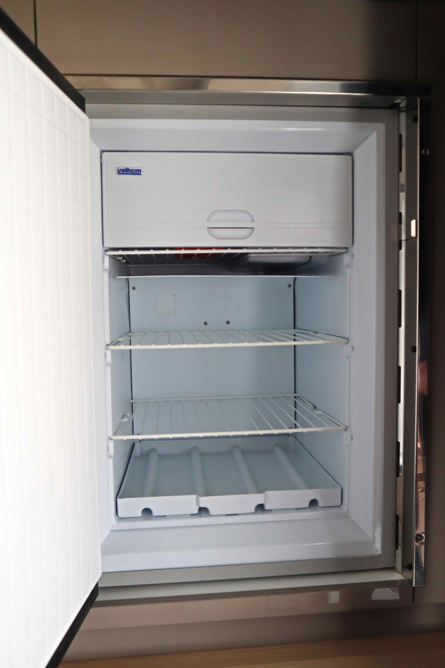 Lucia 40 (4 cab.) — photo 24
