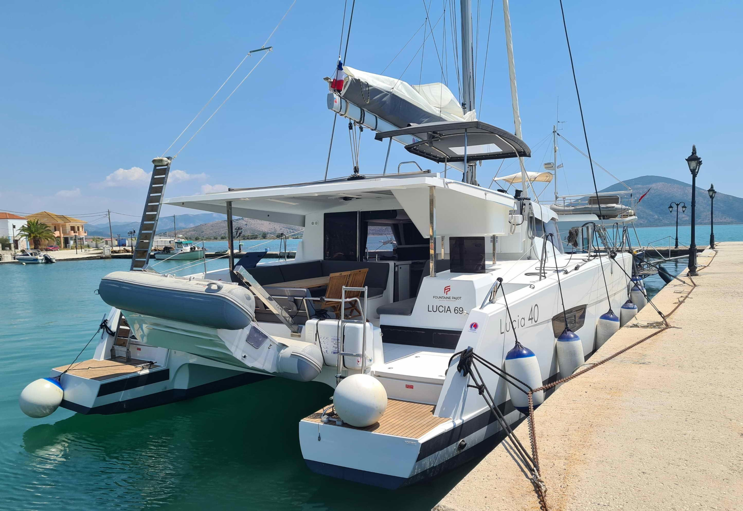 Lucia 40 (4 cab.) — photo 12