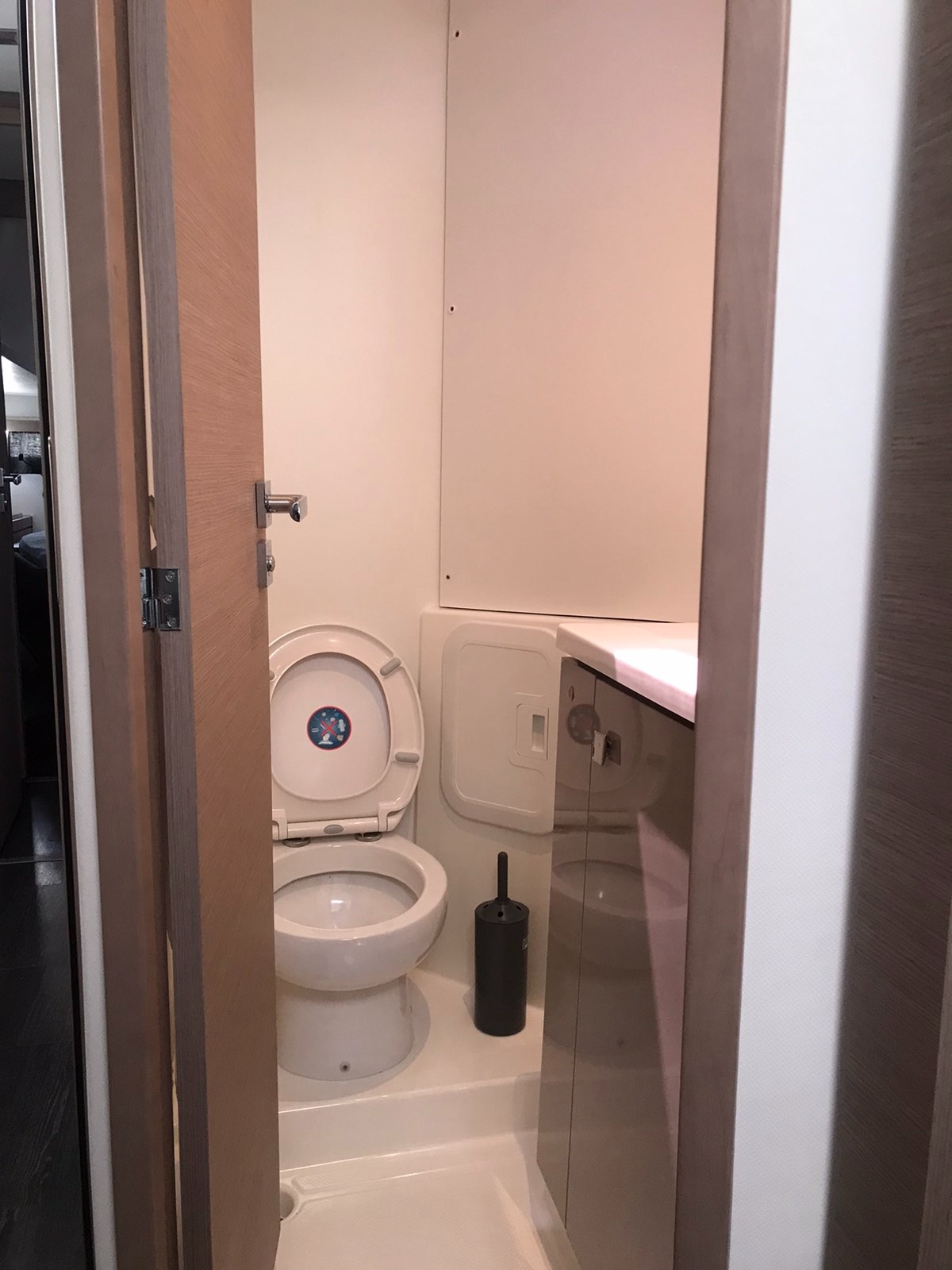 Lucia 40 (4 cab.) — photo 18