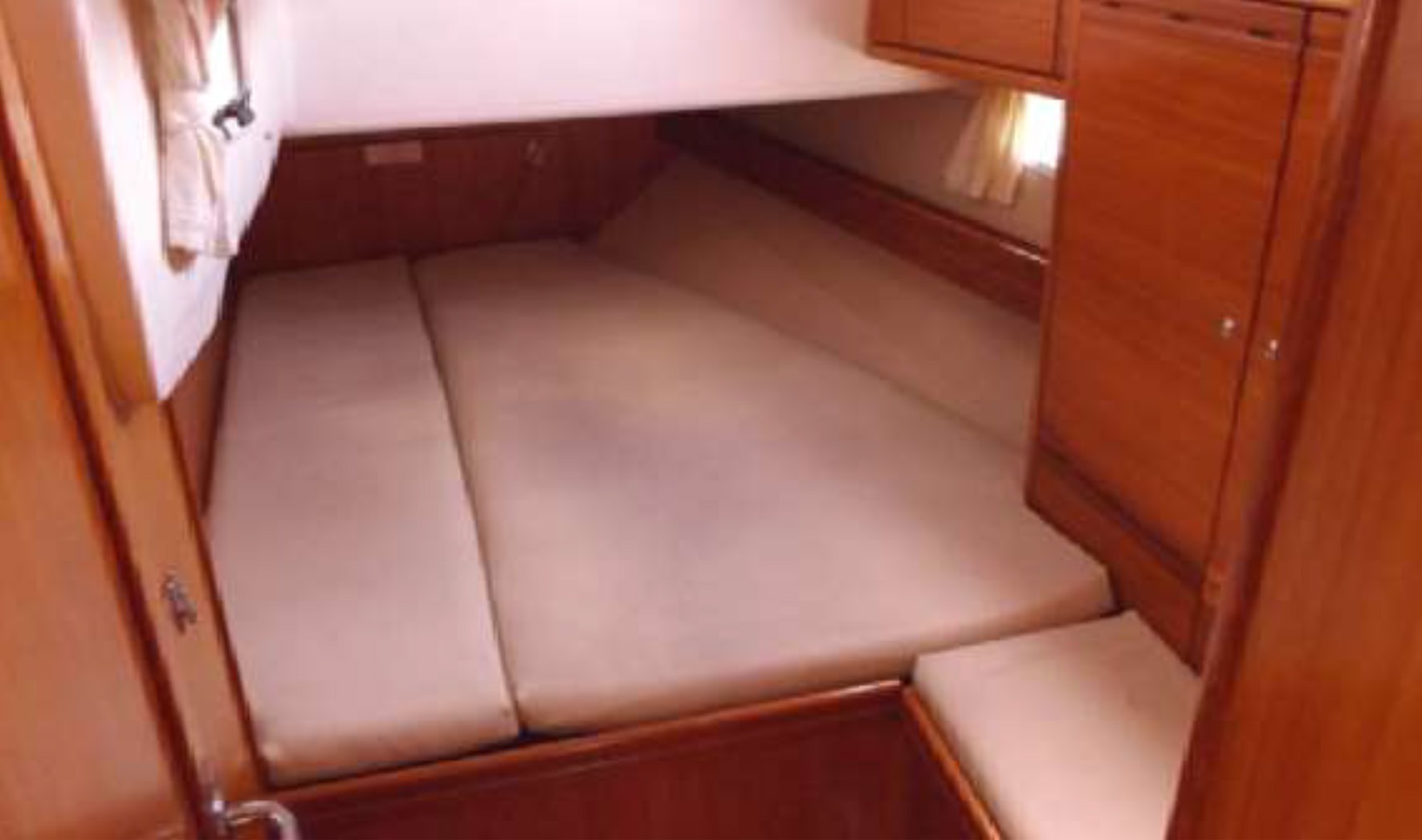 Bavaria 50 Cruiser (5 cab.) — photo 23