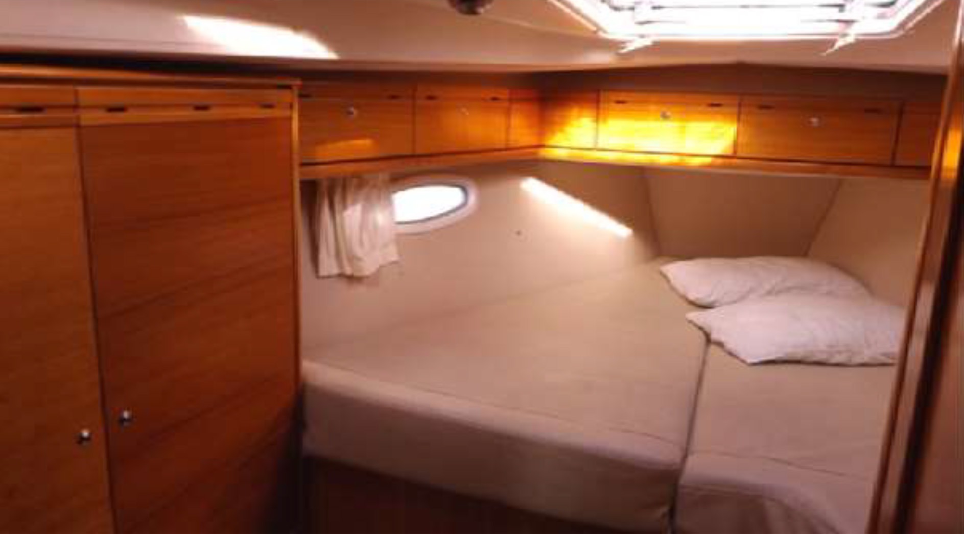 Bavaria 50 Cruiser (5 cab.) — photo 6