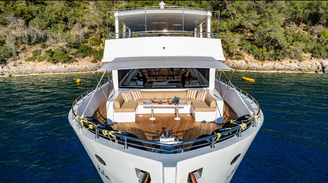 Motoryacht Lila Trawler — photo 27