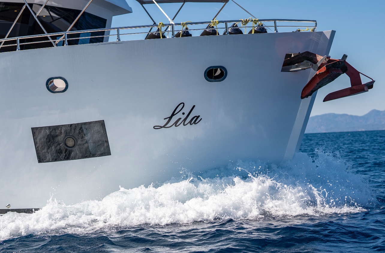 Motoryacht Lila Trawler — photo 9