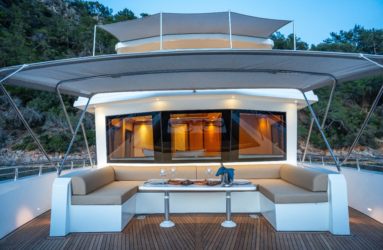 Motoryacht Lila Trawler — photo 43