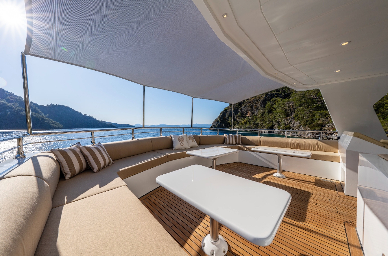 Motoryacht Lila Trawler — photo 24