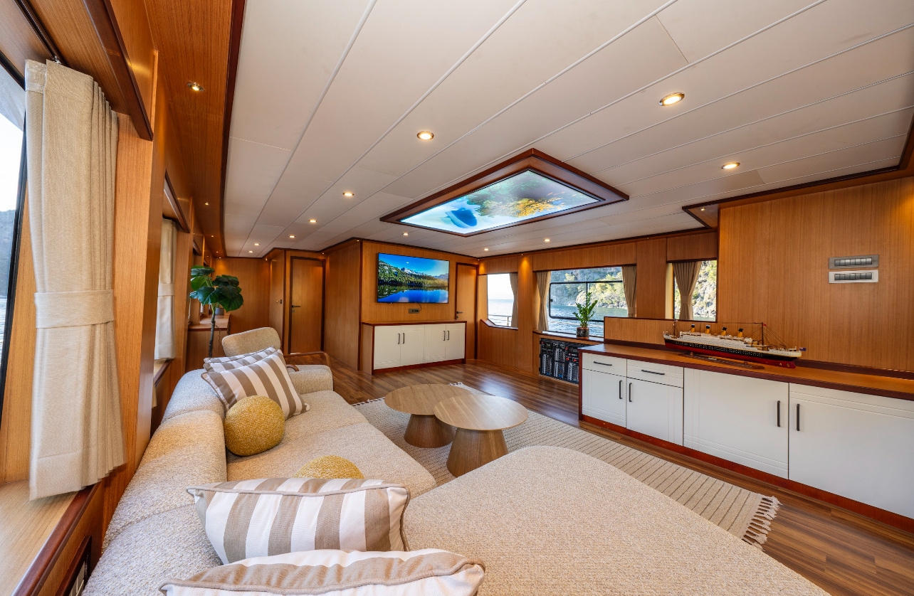Motoryacht Lila Trawler — photo 46