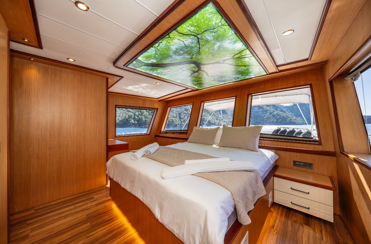 Motoryacht Lila Trawler — photo 22