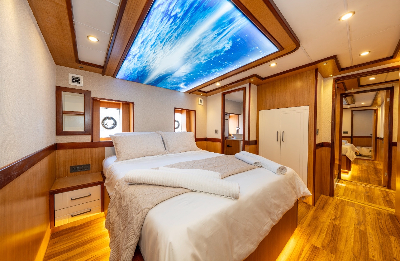 Motoryacht Lila Trawler — photo 35