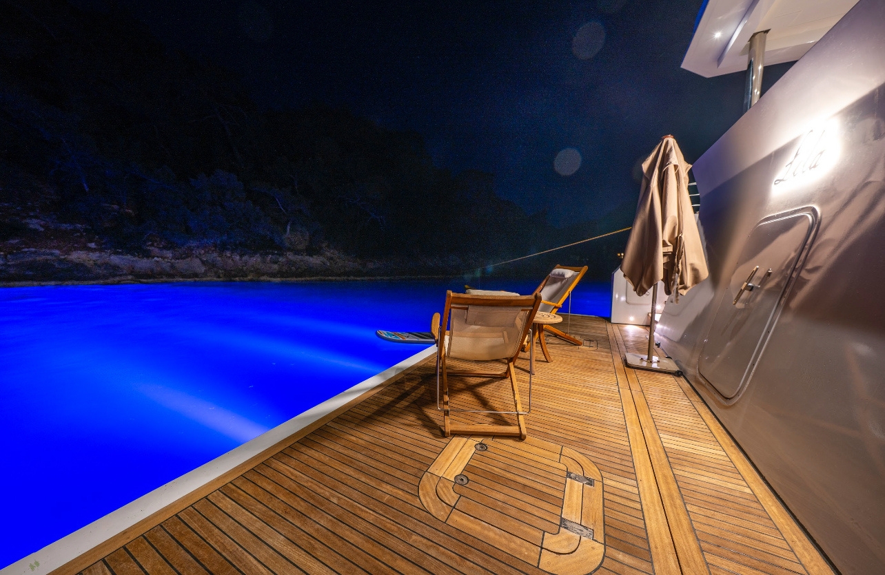 Motoryacht Lila Trawler — photo 42