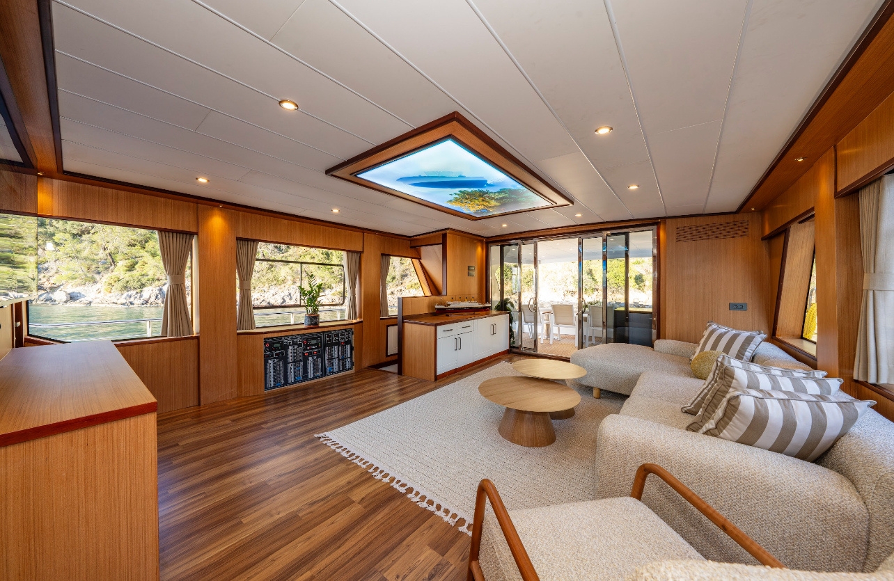 Motoryacht Lila Trawler — photo 29