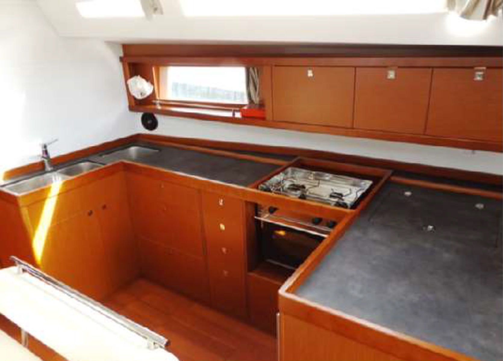 Oceanis 48 (5 cab.) — photo 25
