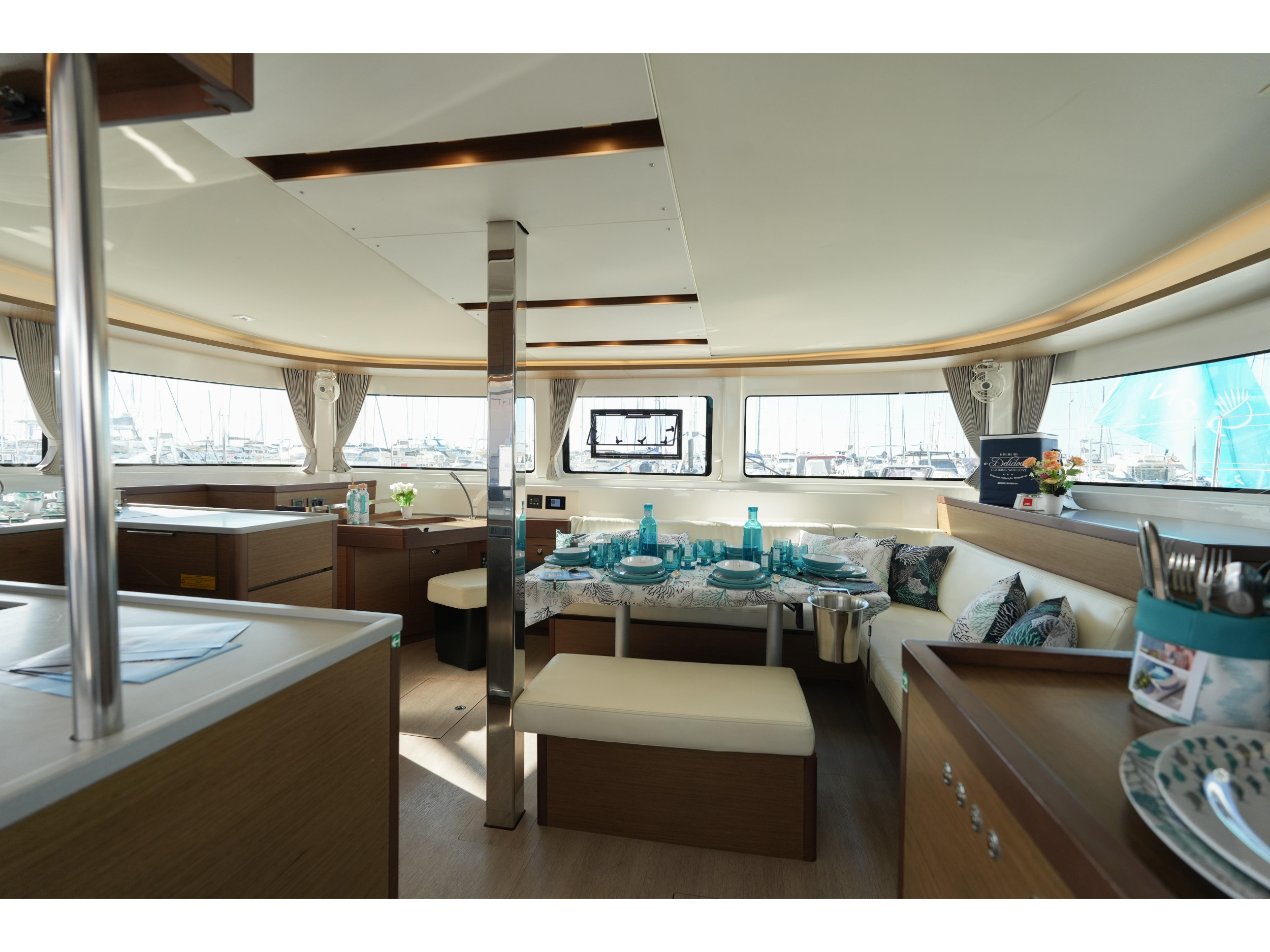 Lagoon 46 — photo 23