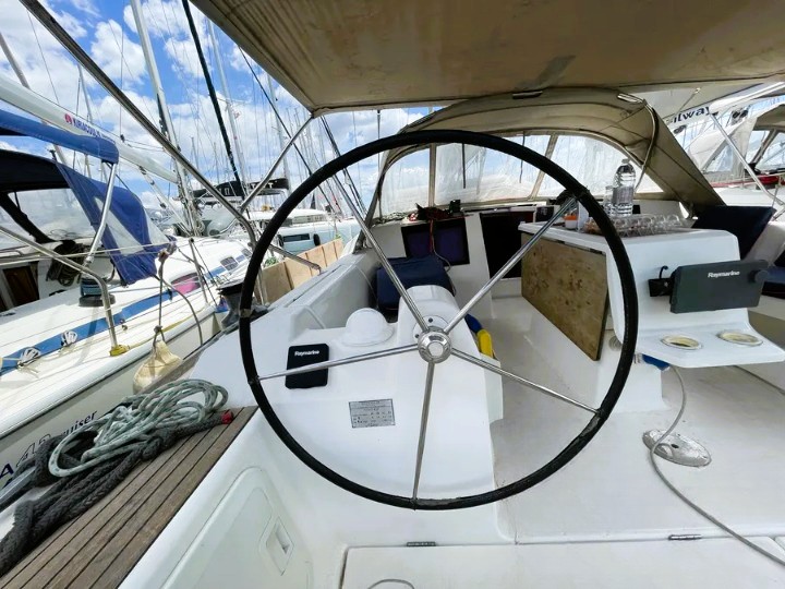 Dufour 410 GL (3 cab.) — photo 8