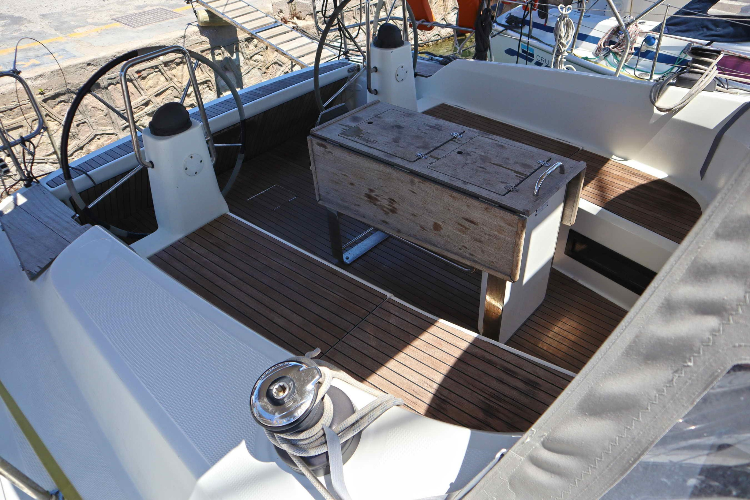 Bavaria Cruiser 40 (3 cab.) — photo 11