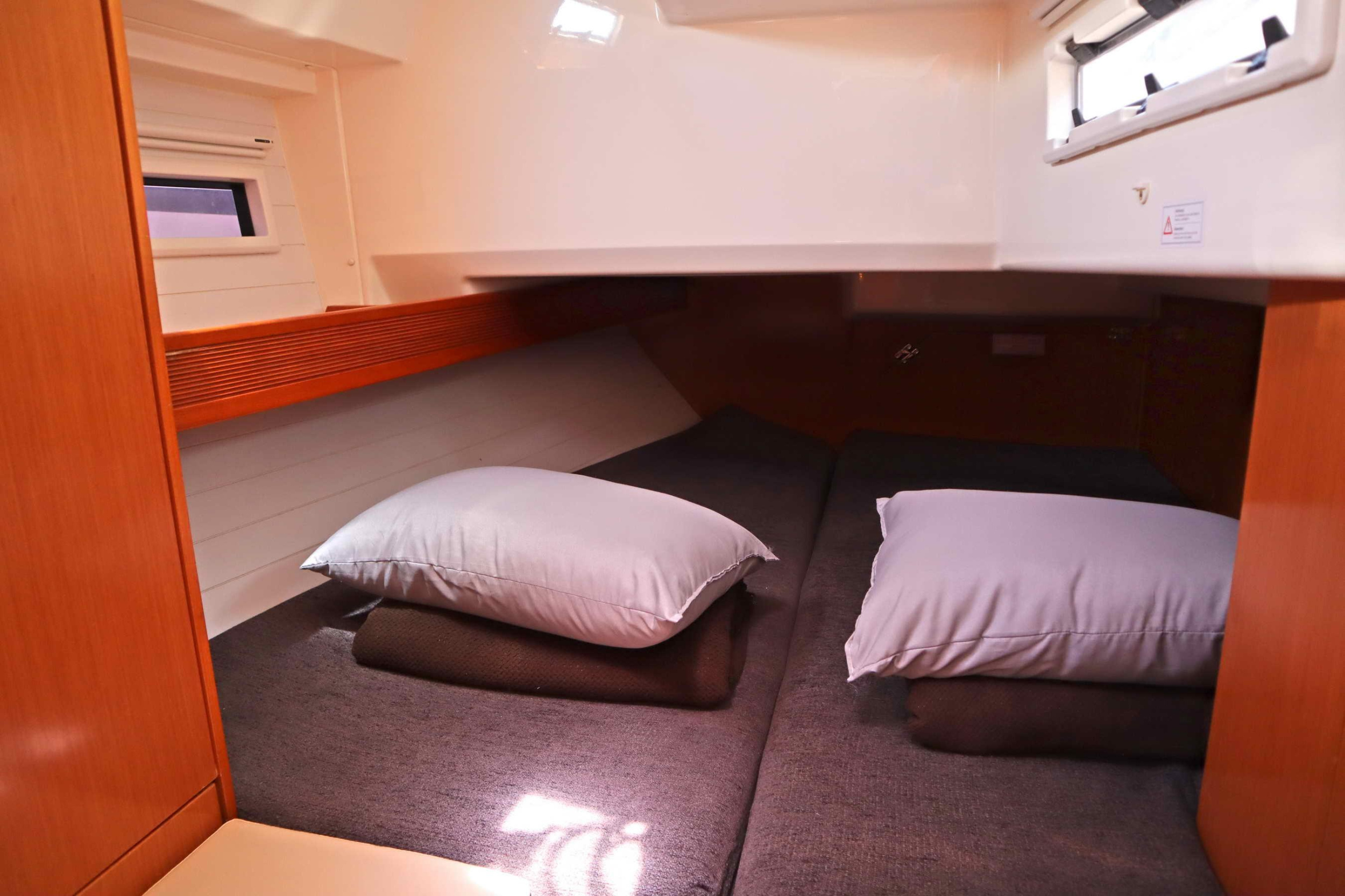 Bavaria Cruiser 40 (3 cab.) — photo 6