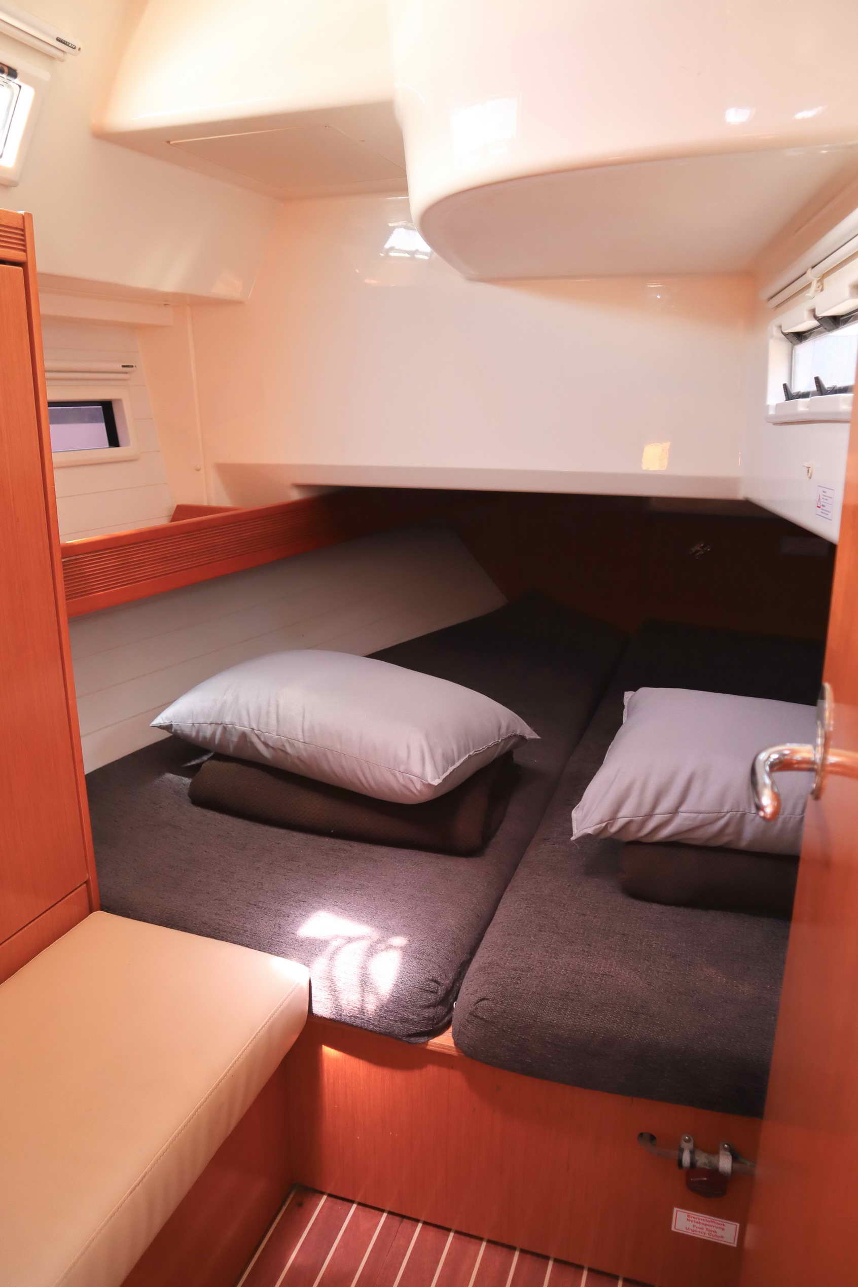 Bavaria Cruiser 40 (3 cab.) — photo 10