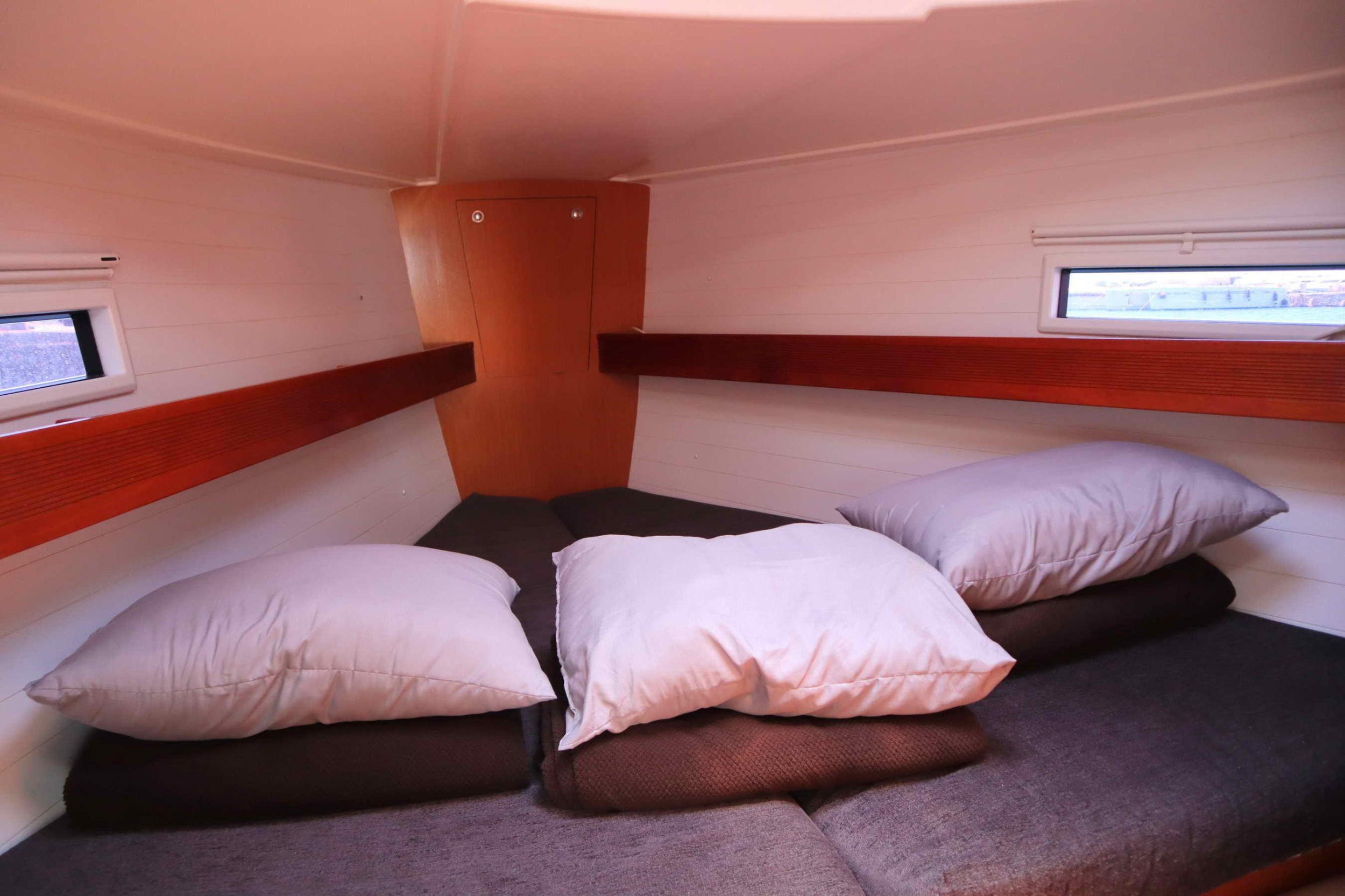 Bavaria Cruiser 40 (3 cab.) — photo 35