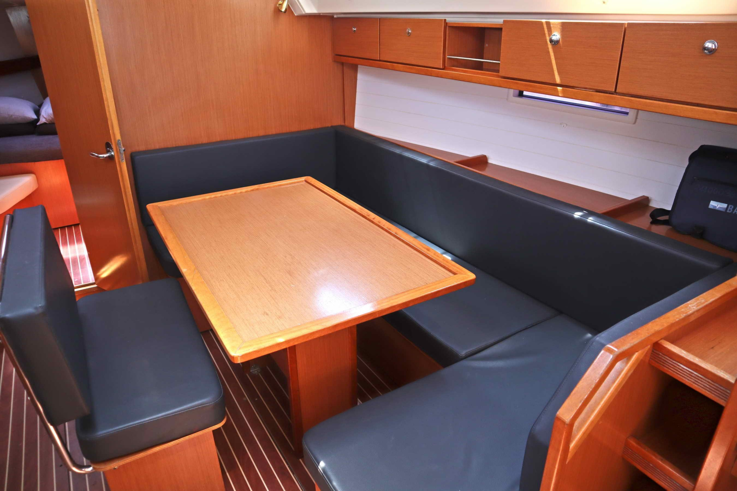 Bavaria Cruiser 40 (3 cab.) — photo 43