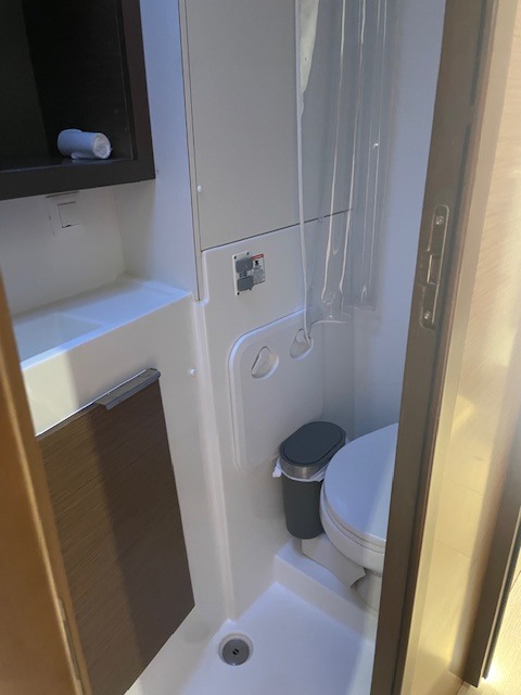 Lagoon 40 (4 cab.) — photo 37