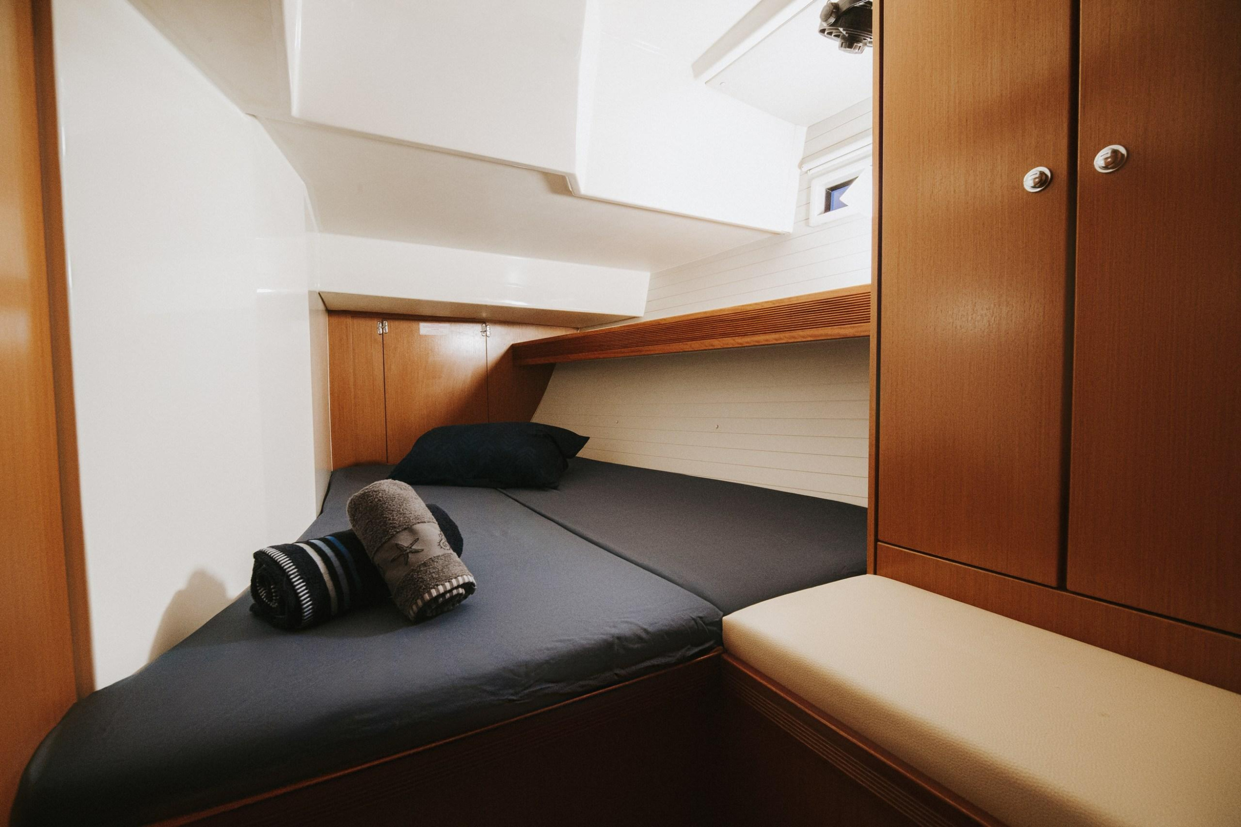 Bavaria 55 Cruiser — photo 6