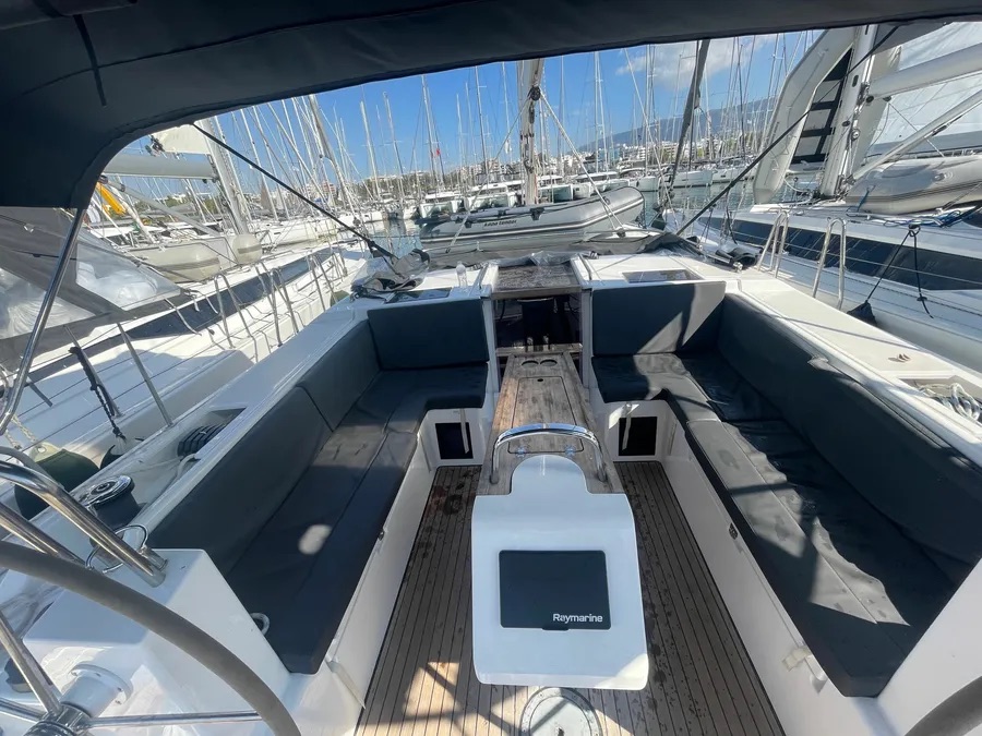 Bavaria C45 (3 cab.) — photo 2