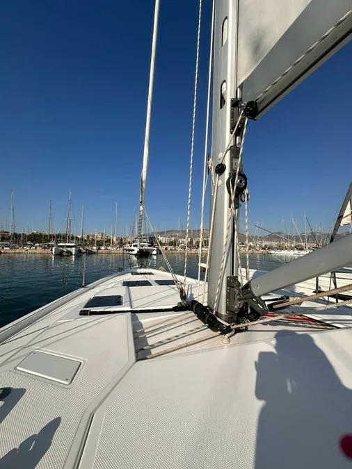 Bavaria C45 (3 cab.) — photo 11