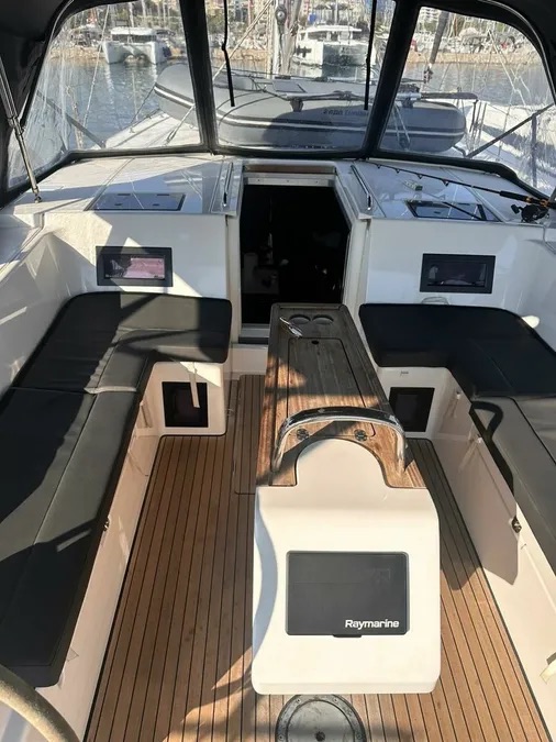Bavaria C45 (3 cab.) — photo 18