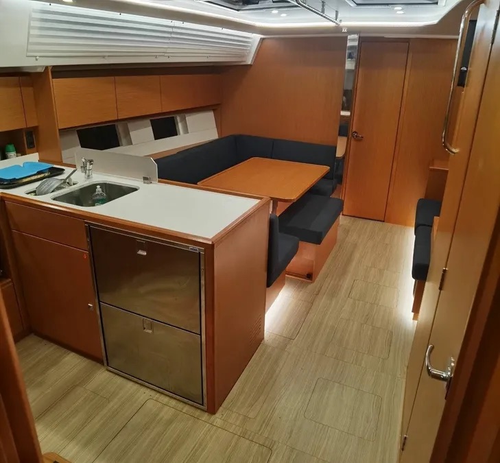 Bavaria C45 (3 cab.) — photo 24